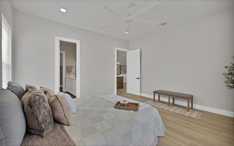 5336 Locke Avenue, Fort Worth, TX 76107, 4 Bedrooms Bedrooms, ,2 BathroomsBathrooms,Residential,For Sale,5336 Locke Avenue,20948585