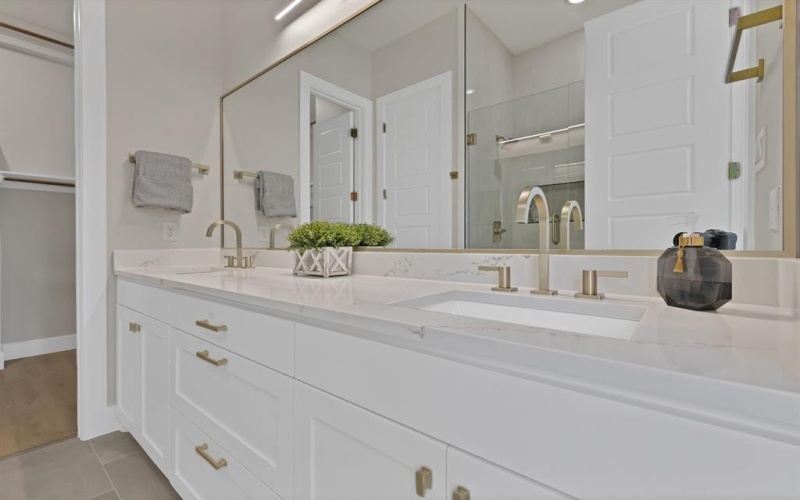 5336 Locke Avenue, Fort Worth, TX 76107, 4 Bedrooms Bedrooms, ,2 BathroomsBathrooms,Residential,For Sale,5336 Locke Avenue,20948585