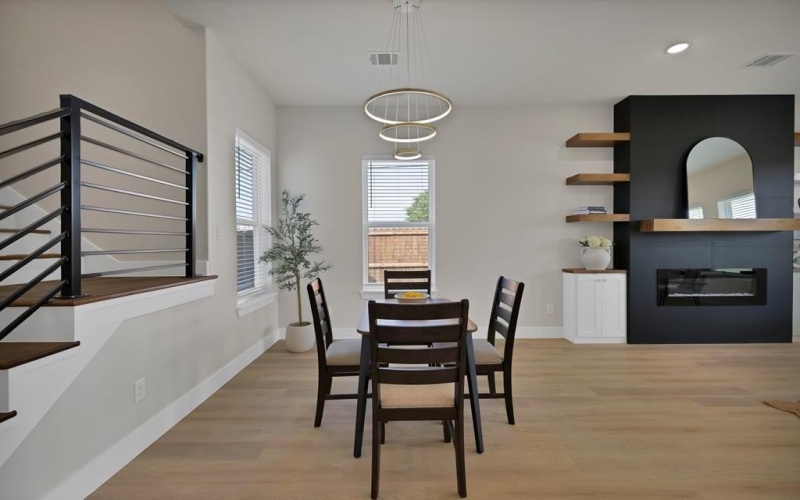 5336 Locke Avenue, Fort Worth, TX 76107, 4 Bedrooms Bedrooms, ,2 BathroomsBathrooms,Residential,For Sale,5336 Locke Avenue,20948585