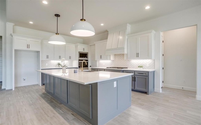 823 Wind River Pass, Azle, TX 76020, 4 Bedrooms Bedrooms, ,3 BathroomsBathrooms,Residential,For Sale,823 Wind River Pass,20952386