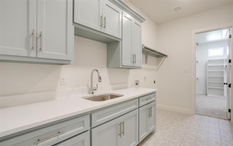 823 Wind River Pass, Azle, TX 76020, 4 Bedrooms Bedrooms, ,3 BathroomsBathrooms,Residential,For Sale,823 Wind River Pass,20952386