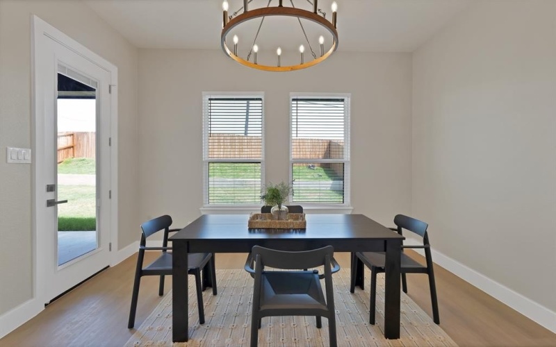 5332 Locke Avenue, Fort Worth, TX 76107, 4 Habitaciones Habitaciones , ,2 BañosBaños,Residential,En Venta,5332 Locke Avenue,20954731