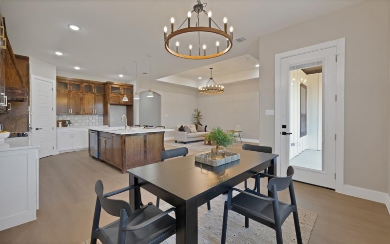 5332 Locke Avenue, Fort Worth, TX 76107, 4 Habitaciones Habitaciones , ,2 BañosBaños,Residential,En Venta,5332 Locke Avenue,20954731