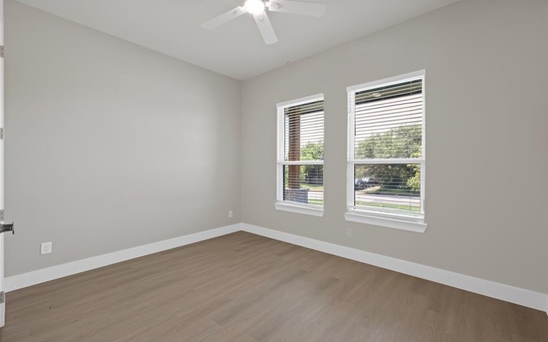 5332 Locke Avenue, Fort Worth, TX 76107, 4 Habitaciones Habitaciones , ,2 BañosBaños,Residential,En Venta,5332 Locke Avenue,20954731