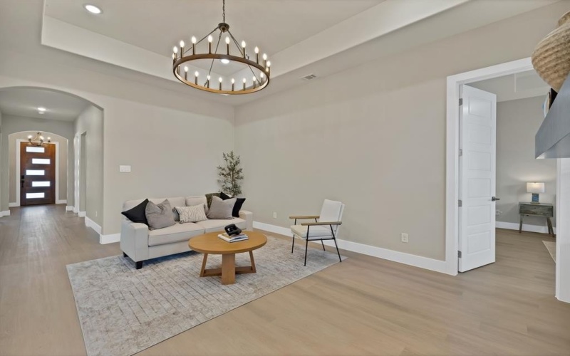 5332 Locke Avenue, Fort Worth, TX 76107, 4 Habitaciones Habitaciones , ,2 BañosBaños,Residential,En Venta,5332 Locke Avenue,20954731