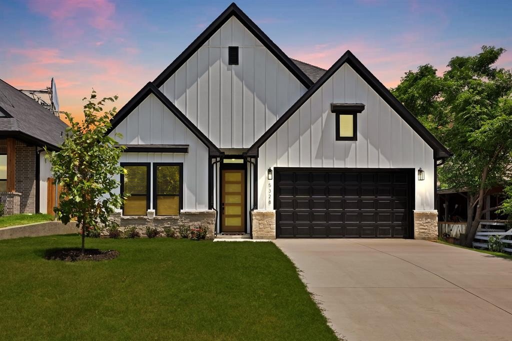 5328 Locke Avenue, Fort Worth, TX 76107, 4 Bedrooms Bedrooms, ,2 BathroomsBathrooms,Residential,For Sale,5328 Locke Avenue,20954841
