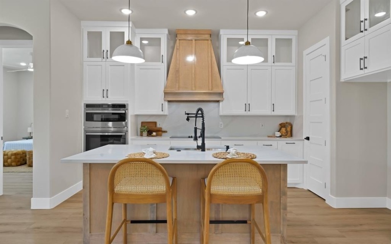 5328 Locke Avenue, Fort Worth, TX 76107, 4 Bedrooms Bedrooms, ,2 BathroomsBathrooms,Residential,For Sale,5328 Locke Avenue,20954841