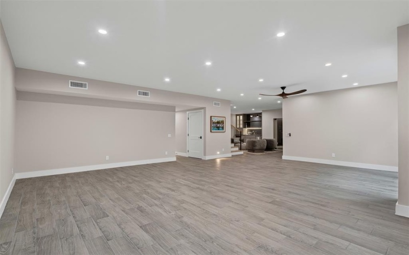9007 Leaside Drive, Dallas, TX 75238, 4 Bedrooms Bedrooms, ,3 BathroomsBathrooms,Residential,For Sale,9007 Leaside Drive,20955077