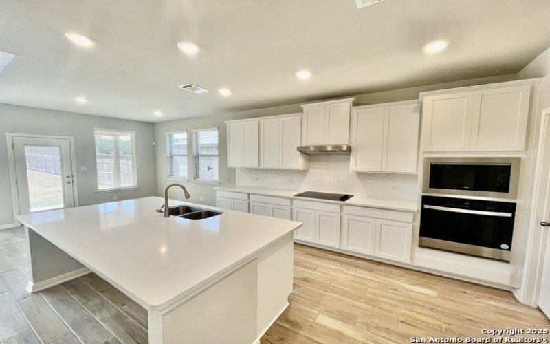 10624 Yellowtail Blvd, Boerne, TX 78006, 4 Bedrooms Bedrooms, ,3 BathroomsBathrooms,Residential,For Sale,10624 Yellowtail Blvd,1872171