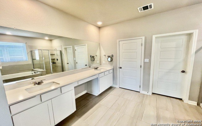 10624 Yellowtail Blvd, Boerne, TX 78006, 4 Bedrooms Bedrooms, ,3 BathroomsBathrooms,Residential,For Sale,10624 Yellowtail Blvd,1872171