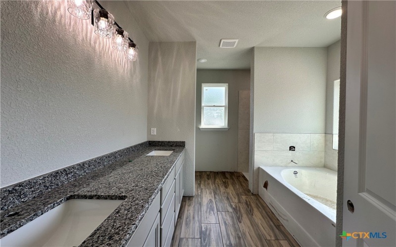 2591 Cedar Glen Drive, Belton, TX 76513, 4 Habitaciones Habitaciones , ,2 BañosBaños,Residential,En Venta,2591 Cedar Glen Drive,580569