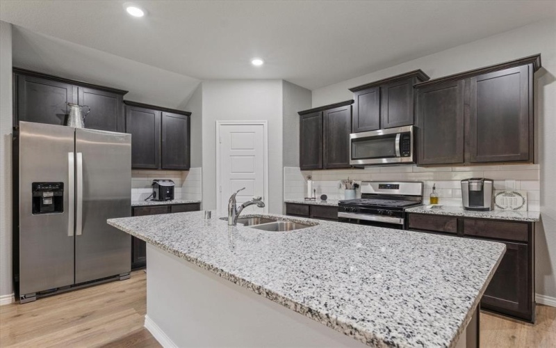 7313 Mayplace Drive, McKinney, TX 75071, 4 Bedrooms Bedrooms, ,2 BathroomsBathrooms,Residential Lease,For Rent,7313 Mayplace Drive,20953897