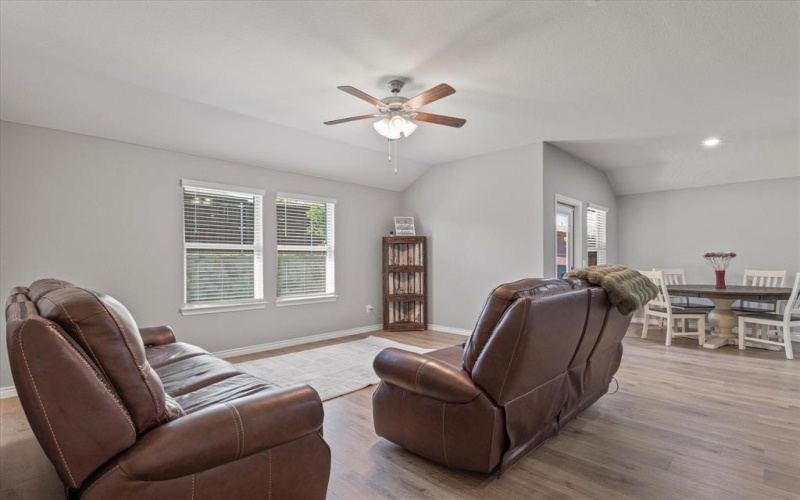 7313 Mayplace Drive, McKinney, TX 75071, 4 Bedrooms Bedrooms, ,2 BathroomsBathrooms,Residential Lease,For Rent,7313 Mayplace Drive,20953897