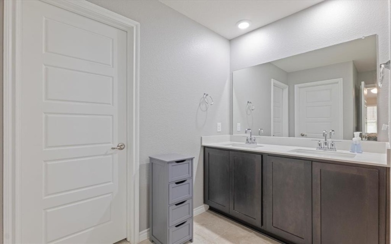 7313 Mayplace Drive, McKinney, TX 75071, 4 Bedrooms Bedrooms, ,2 BathroomsBathrooms,Residential Lease,For Rent,7313 Mayplace Drive,20953897