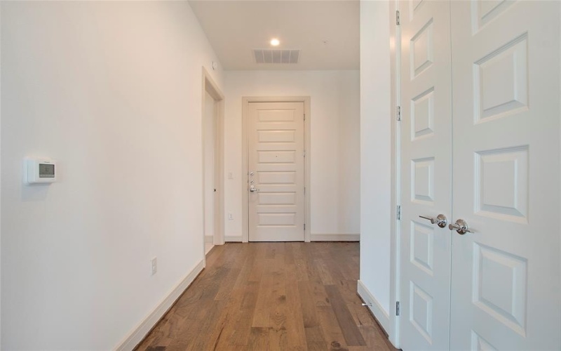 2323 N Akard Street #3008, Dallas, TX 75204, 3 Bedrooms Bedrooms, ,3 BathroomsBathrooms,Residential Lease,For Rent,2323 N Akard Street,20954363