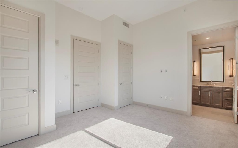 2323 N Akard Street #3008, Dallas, TX 75204, 3 Bedrooms Bedrooms, ,3 BathroomsBathrooms,Residential Lease,For Rent,2323 N Akard Street,20954363