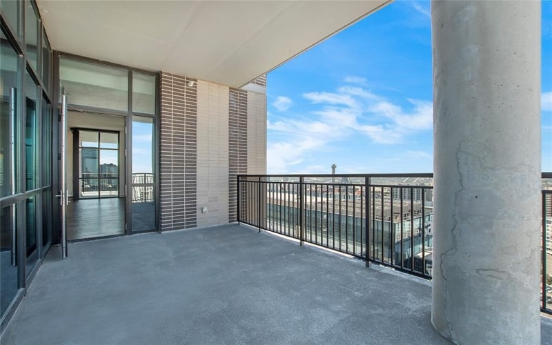 2323 N Akard Street #3008, Dallas, TX 75204, 3 Bedrooms Bedrooms, ,3 BathroomsBathrooms,Residential Lease,For Rent,2323 N Akard Street,20954363