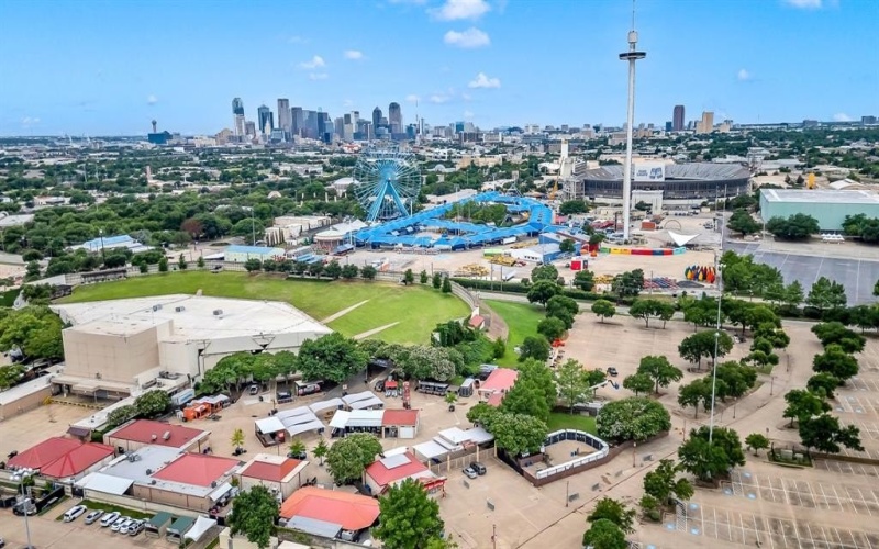 4017 Carl Street, Dallas, TX 75210, 4 Bedrooms Bedrooms, ,3 BathroomsBathrooms,Residential Lease,For Rent,4017 Carl Street,20954431