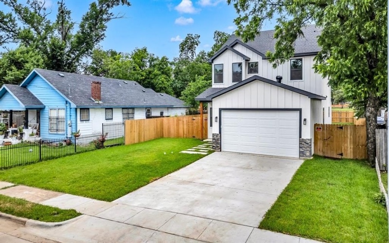 4017 Carl Street, Dallas, TX 75210, 4 Bedrooms Bedrooms, ,3 BathroomsBathrooms,Residential Lease,For Rent,4017 Carl Street,20954431