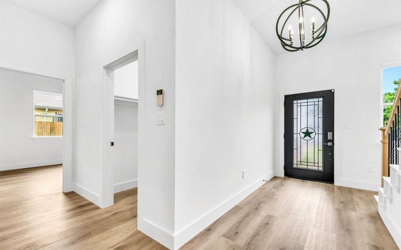 4017 Carl Street, Dallas, TX 75210, 4 Bedrooms Bedrooms, ,3 BathroomsBathrooms,Residential Lease,For Rent,4017 Carl Street,20954431