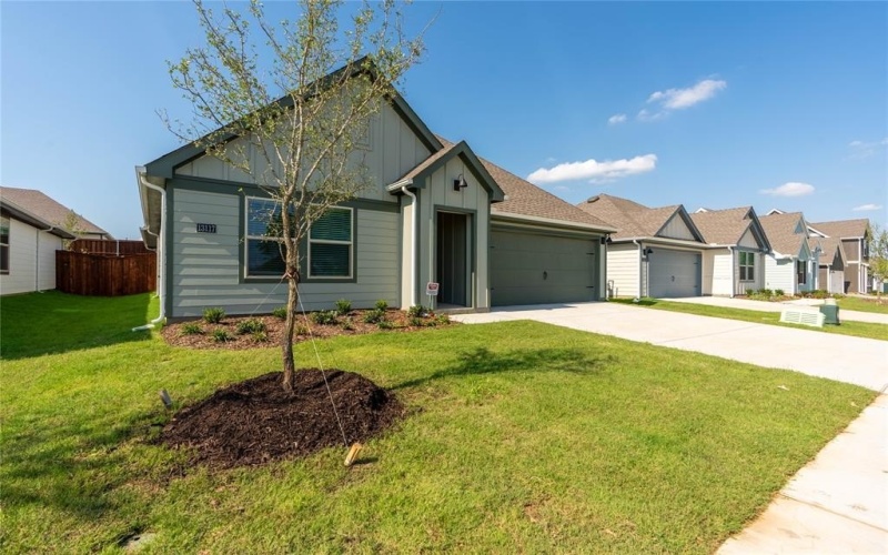 13117 Vista Mill Drive, Providence Village, TX 76227, 4 Bedrooms Bedrooms, ,2 BathroomsBathrooms,Residential Lease,For Rent,13117 Vista Mill Drive,20954459