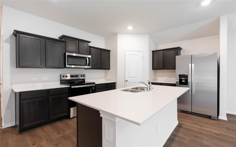 13117 Vista Mill Drive, Providence Village, TX 76227, 4 Bedrooms Bedrooms, ,2 BathroomsBathrooms,Residential Lease,For Rent,13117 Vista Mill Drive,20954459