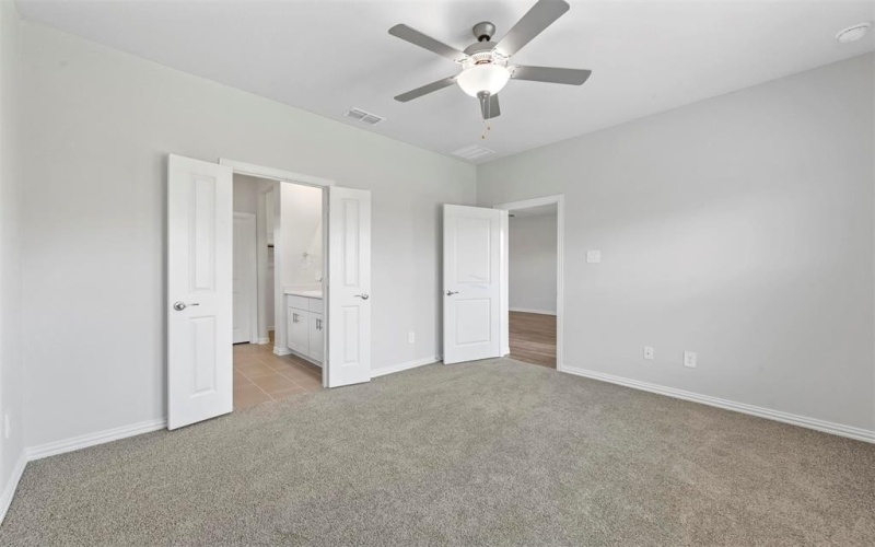 616 Rusell Street, McKinney, TX 75069, 4 Bedrooms Bedrooms, ,2 BathroomsBathrooms,Residential Lease,For Rent,616 Rusell Street,20954503