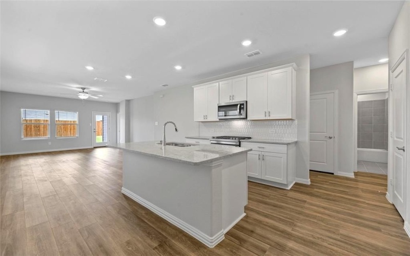 616 Rusell Street, McKinney, TX 75069, 4 Bedrooms Bedrooms, ,2 BathroomsBathrooms,Residential Lease,For Rent,616 Rusell Street,20954503