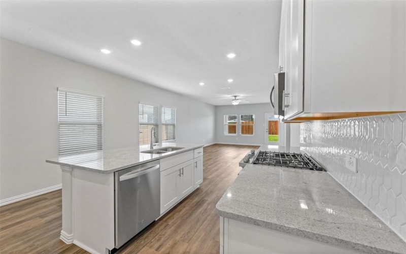 616 Rusell Street, McKinney, TX 75069, 4 Bedrooms Bedrooms, ,2 BathroomsBathrooms,Residential Lease,For Rent,616 Rusell Street,20954503