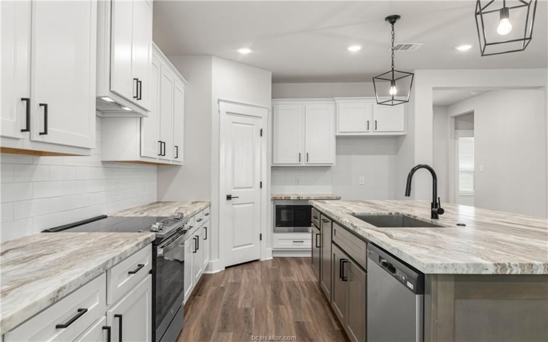 881 Double Mountain Road, College Station, TX 77845, 3 Habitaciones Habitaciones , ,2 BañosBaños,Residential,En Venta,881 Double Mountain Road,25006492