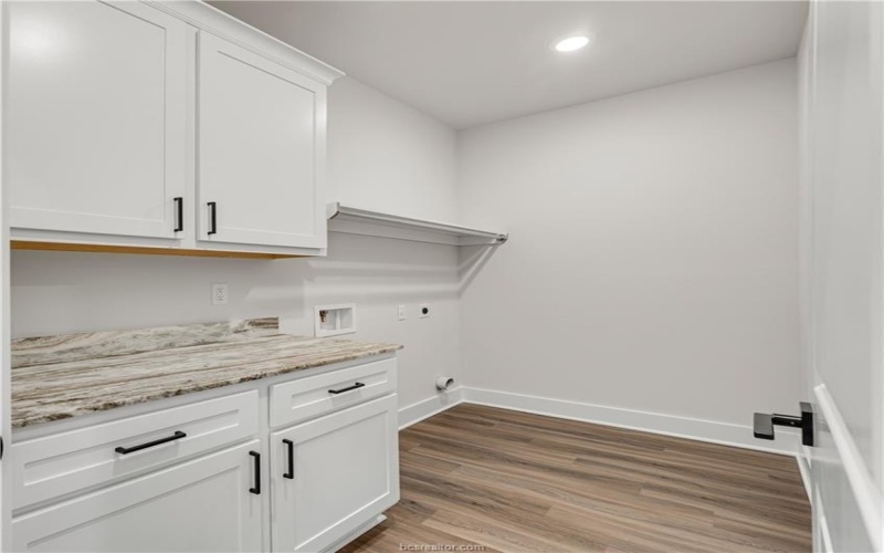 881 Double Mountain Road, College Station, TX 77845, 3 Habitaciones Habitaciones , ,2 BañosBaños,Residential,En Venta,881 Double Mountain Road,25006492