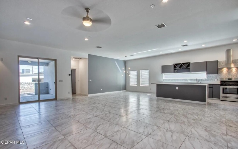 2358 ENCHANTED PEAKS, El Paso, TX 79911, 4 Bedrooms Bedrooms, ,3 BathroomsBathrooms,Residential,For Sale,2358 ENCHANTED PEAKS,923764
