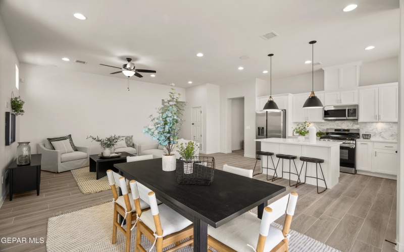 13824 Paseo Bosque Avenue, El Paso, TX 79928, 3 Bedrooms Bedrooms, ,2 BathroomsBathrooms,Residential,For Sale,13824 Paseo Bosque Avenue,923812