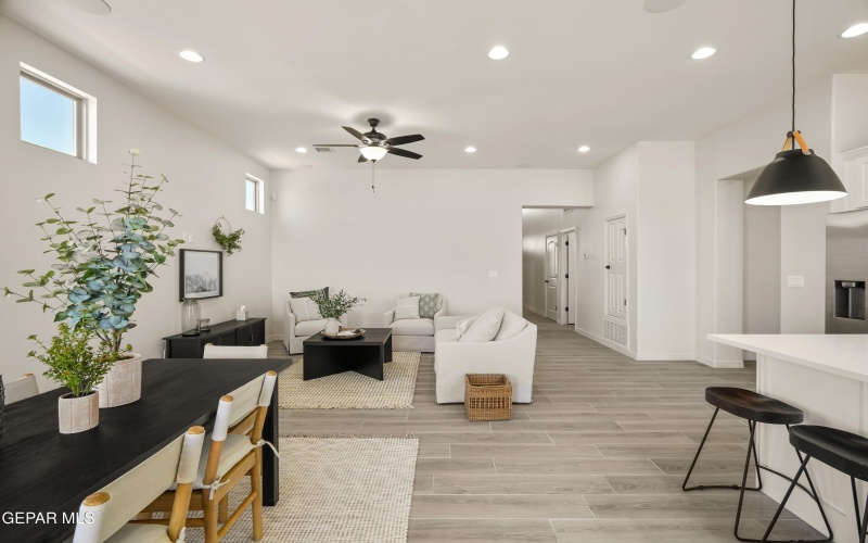 13824 Paseo Bosque Avenue, El Paso, TX 79928, 3 Bedrooms Bedrooms, ,2 BathroomsBathrooms,Residential,For Sale,13824 Paseo Bosque Avenue,923812