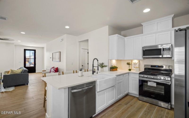 13836 Paseo Bosque Avenue, El Paso, TX 79928, 3 Bedrooms Bedrooms, ,2 BathroomsBathrooms,Residential,For Sale,13836 Paseo Bosque Avenue,923818