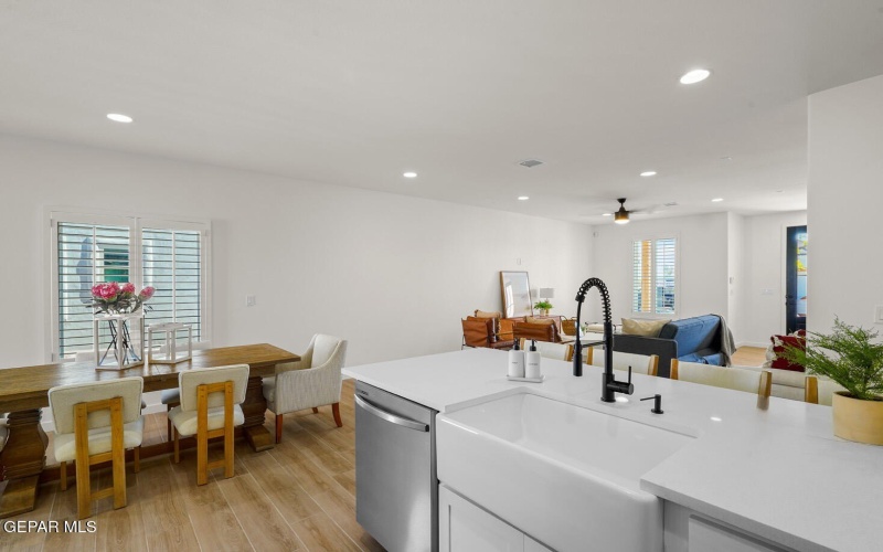 13836 Paseo Bosque Avenue, El Paso, TX 79928, 3 Bedrooms Bedrooms, ,2 BathroomsBathrooms,Residential,For Sale,13836 Paseo Bosque Avenue,923818