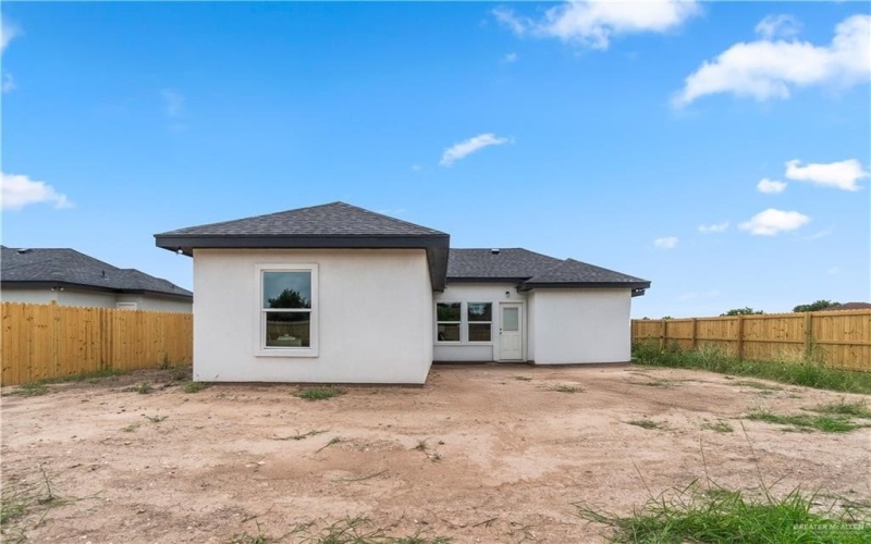612 Bridget Street, Weslaco, TX 78596, 4 Habitaciones Habitaciones , ,2 BañosBaños,Residential,En Venta,612 Bridget Street,470192
