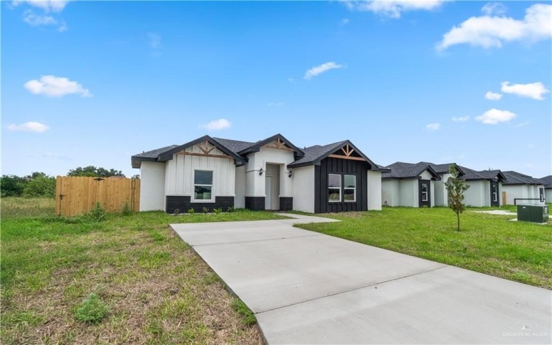 612 Bridget Street, Weslaco, TX 78596, 4 Habitaciones Habitaciones , ,2 BañosBaños,Residential,En Venta,612 Bridget Street,470192