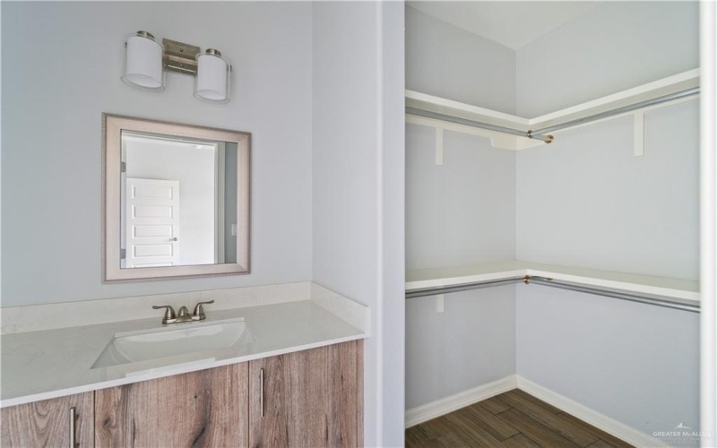 500 Bridget Street, Weslaco, TX 78596, 3 Habitaciones Habitaciones , ,2 BañosBaños,Residential,En Venta,500 Bridget Street,472000
