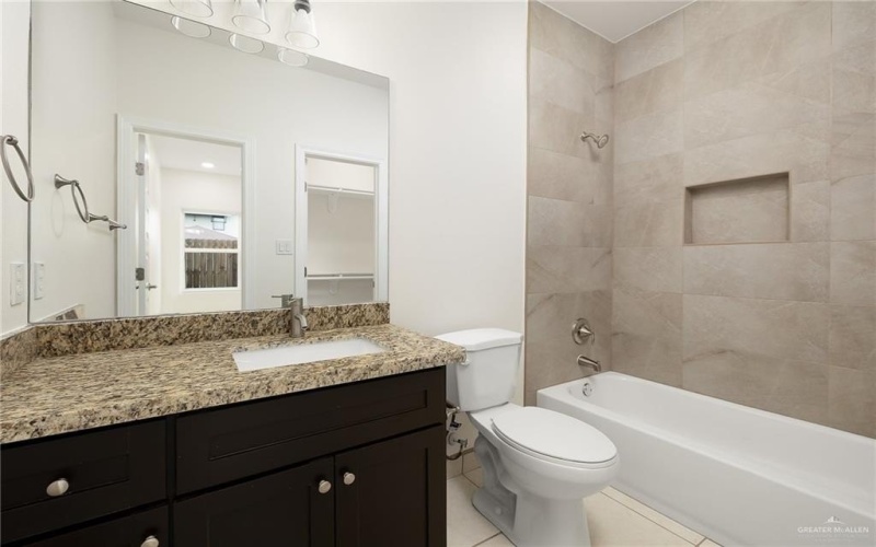 2326 N Valley Circle #B, La Feria, TX 78559, 3 Bedrooms Bedrooms, ,2 BathroomsBathrooms,Residential Lease,For Rent,2326 N Valley Circle,472849