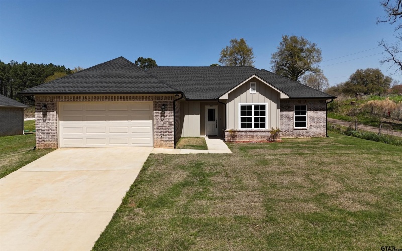 2001 CR 2138 (Old Tyler Rd), Troup, TX 75789, 4 Bedrooms Bedrooms, ,2 BathroomsBathrooms,Residential,For Sale,2001 CR 2138 (Old Tyler Rd),25008410