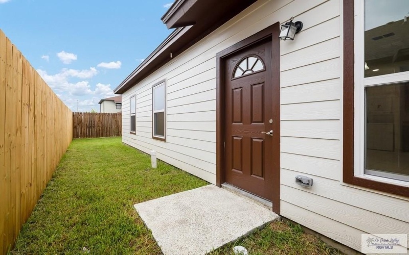 2226 N VALLEY CIRCLE #A, LA FERIA, TX 78559, 3 Bedrooms Bedrooms, ,2 BathroomsBathrooms,Residential Lease,For Rent,2226 N VALLEY CIRCLE,29765678