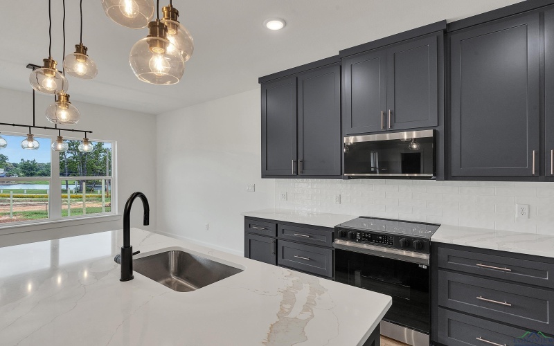 1507 Wellington Lane, Longview, TX 75605, 3 Bedrooms Bedrooms, ,2 BathroomsBathrooms,Residential,For Sale,1507 Wellington Lane,20253808