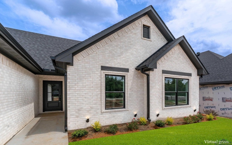 1507 Wellington Lane, Longview, TX 75605, 3 Bedrooms Bedrooms, ,2 BathroomsBathrooms,Residential,For Sale,1507 Wellington Lane,20253808