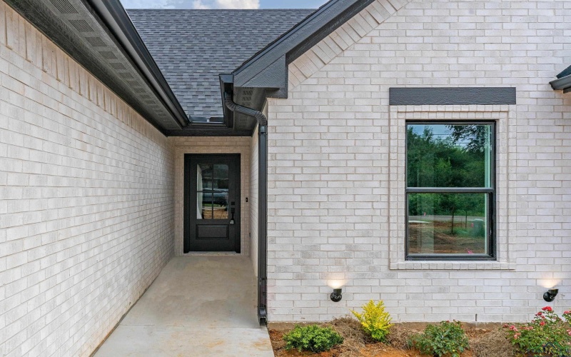 1507 Wellington Lane, Longview, TX 75605, 3 Bedrooms Bedrooms, ,2 BathroomsBathrooms,Residential,For Sale,1507 Wellington Lane,20253808