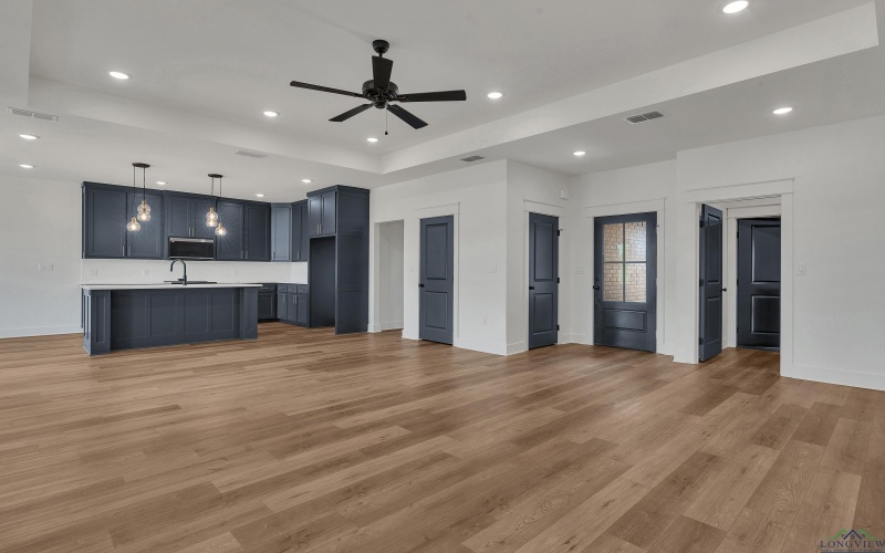 1507 Wellington Lane, Longview, TX 75605, 3 Bedrooms Bedrooms, ,2 BathroomsBathrooms,Residential,For Sale,1507 Wellington Lane,20253808