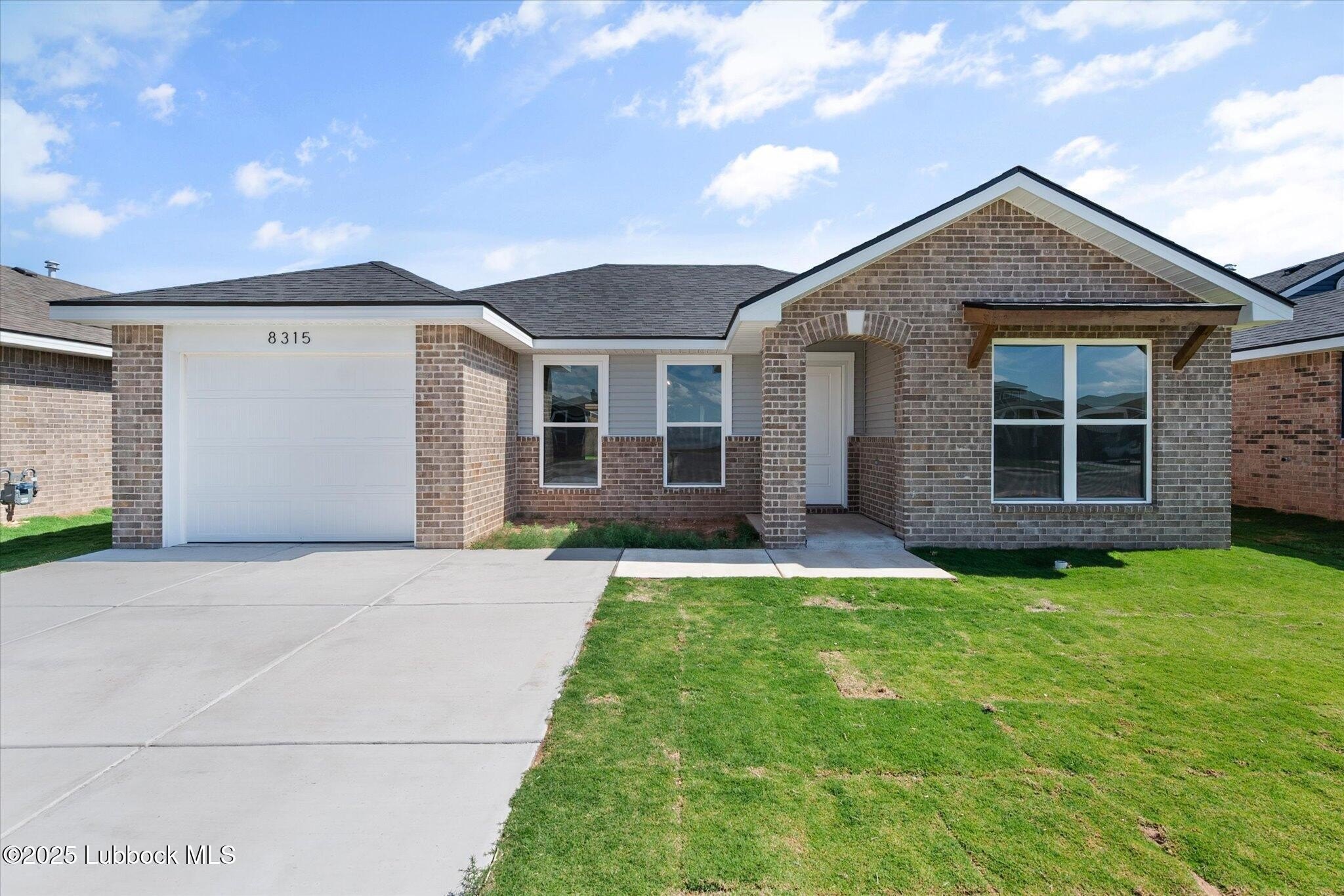8315 23rd Street, Lubbock, TX 79407, 3 Habitaciones Habitaciones , ,2 BañosBaños,Residential,En Venta,8315 23rd Street,202555701