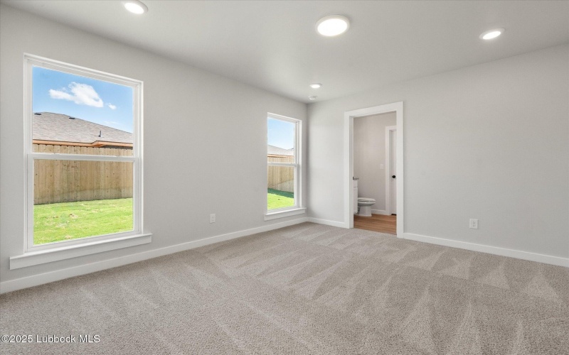 8315 23rd Street, Lubbock, TX 79407, 3 Habitaciones Habitaciones , ,2 BañosBaños,Residential,En Venta,8315 23rd Street,202555701