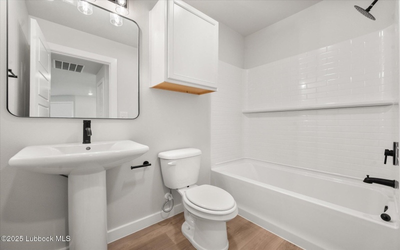 8315 23rd Street, Lubbock, TX 79407, 3 Habitaciones Habitaciones , ,2 BañosBaños,Residential,En Venta,8315 23rd Street,202555701