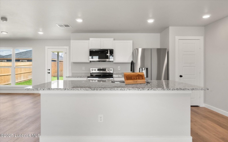 8315 23rd Street, Lubbock, TX 79407, 3 Habitaciones Habitaciones , ,2 BañosBaños,Residential,En Venta,8315 23rd Street,202555701